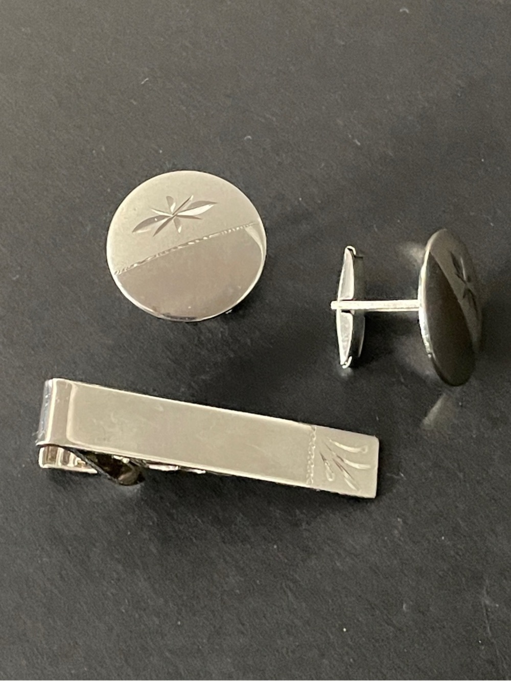 Vintage Silver-Tone Mid-Century-Modern Formal Tie Clip & Cufflink Set for Men